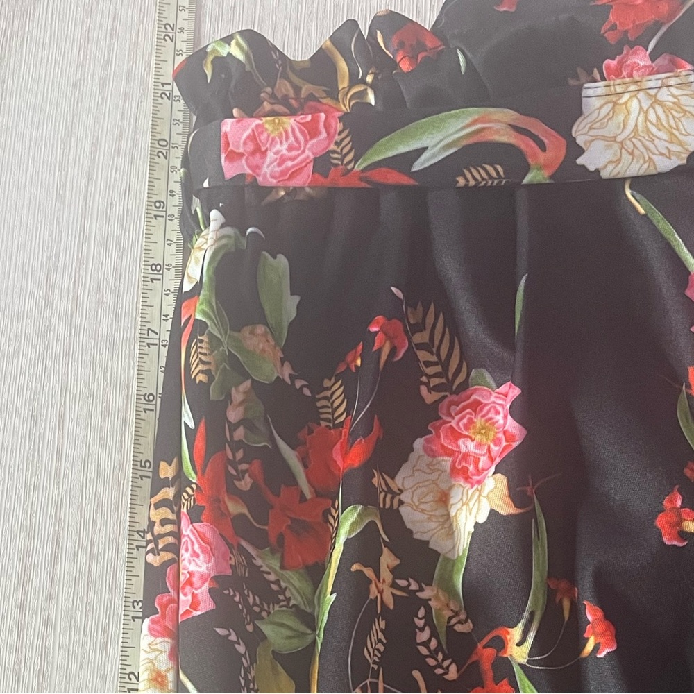 Floral High Waist Paper Bag Shorts - Picture 15 of 16
